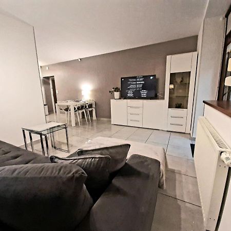 Apartamenty Aleksandry Apartament Przy Parku ชวีโนวิชแจ ภายนอก รูปภาพ