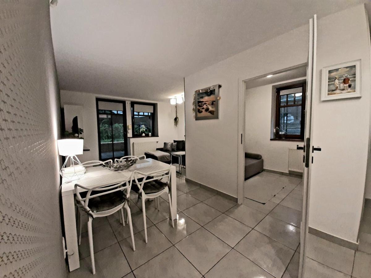 Apartamenty Aleksandry Apartament Przy Parku ชวีโนวิชแจ ภายนอก รูปภาพ