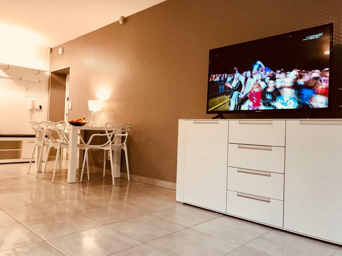 Apartamenty Aleksandry Apartament Przy Parku ชวีโนวิชแจ ภายนอก รูปภาพ
