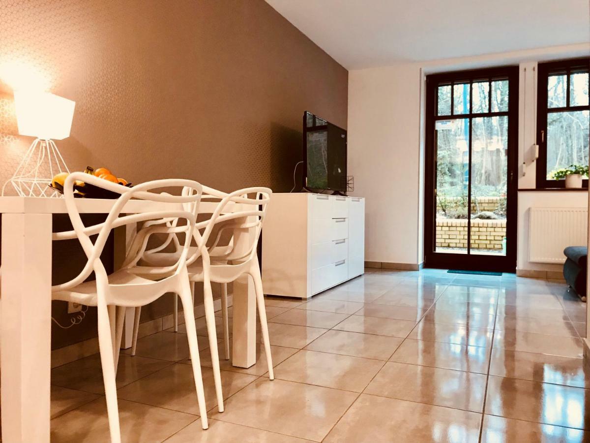 Apartamenty Aleksandry Apartament Przy Parku ชวีโนวิชแจ ภายนอก รูปภาพ